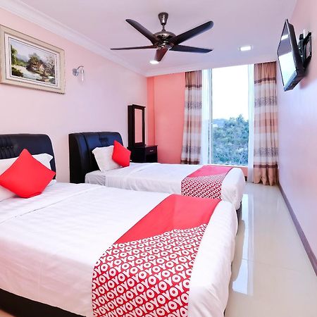 Oyo 714 Arina Hotel Bangi Dış mekan fotoğraf