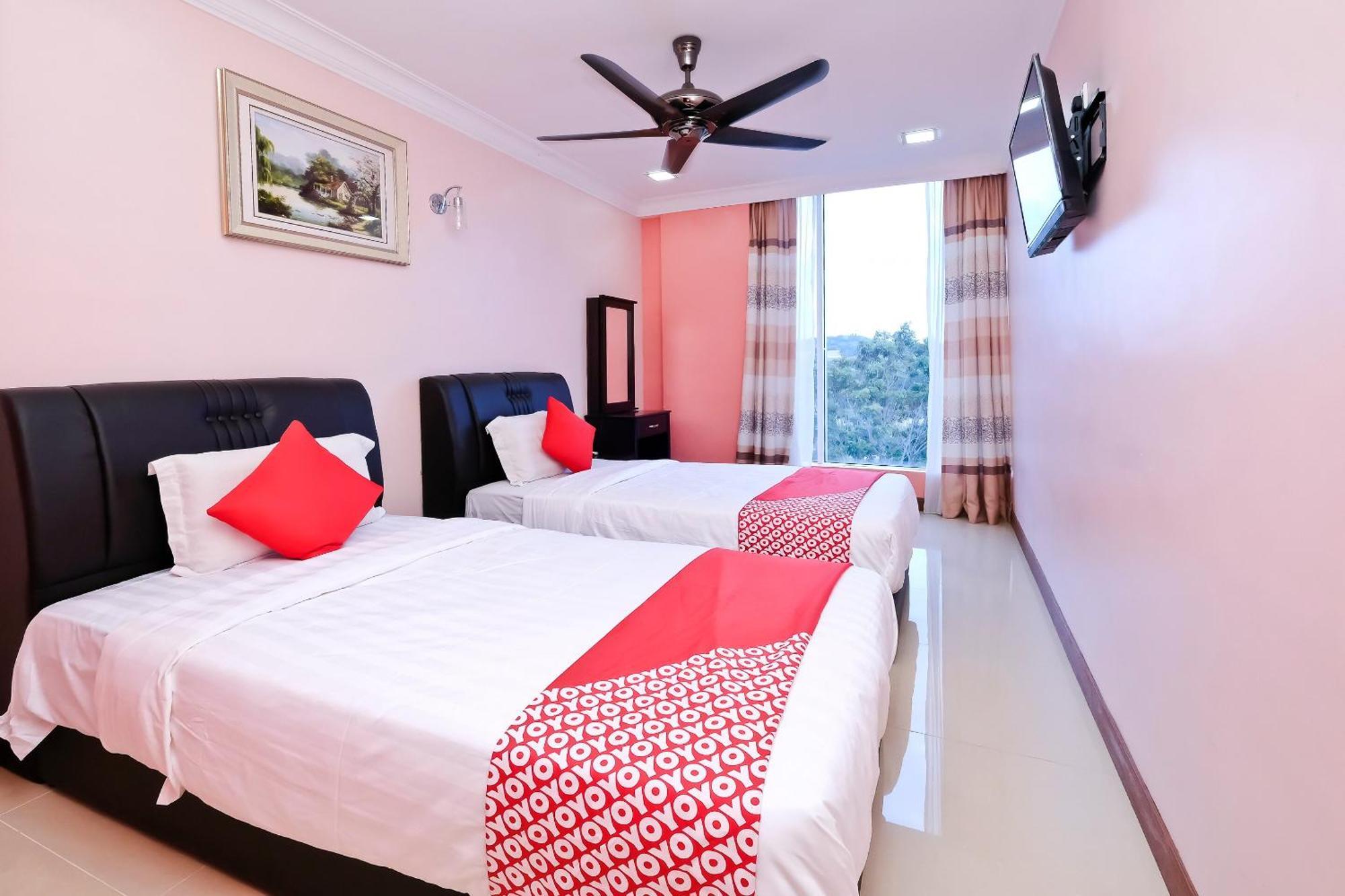 Oyo 714 Arina Hotel Bangi Dış mekan fotoğraf
