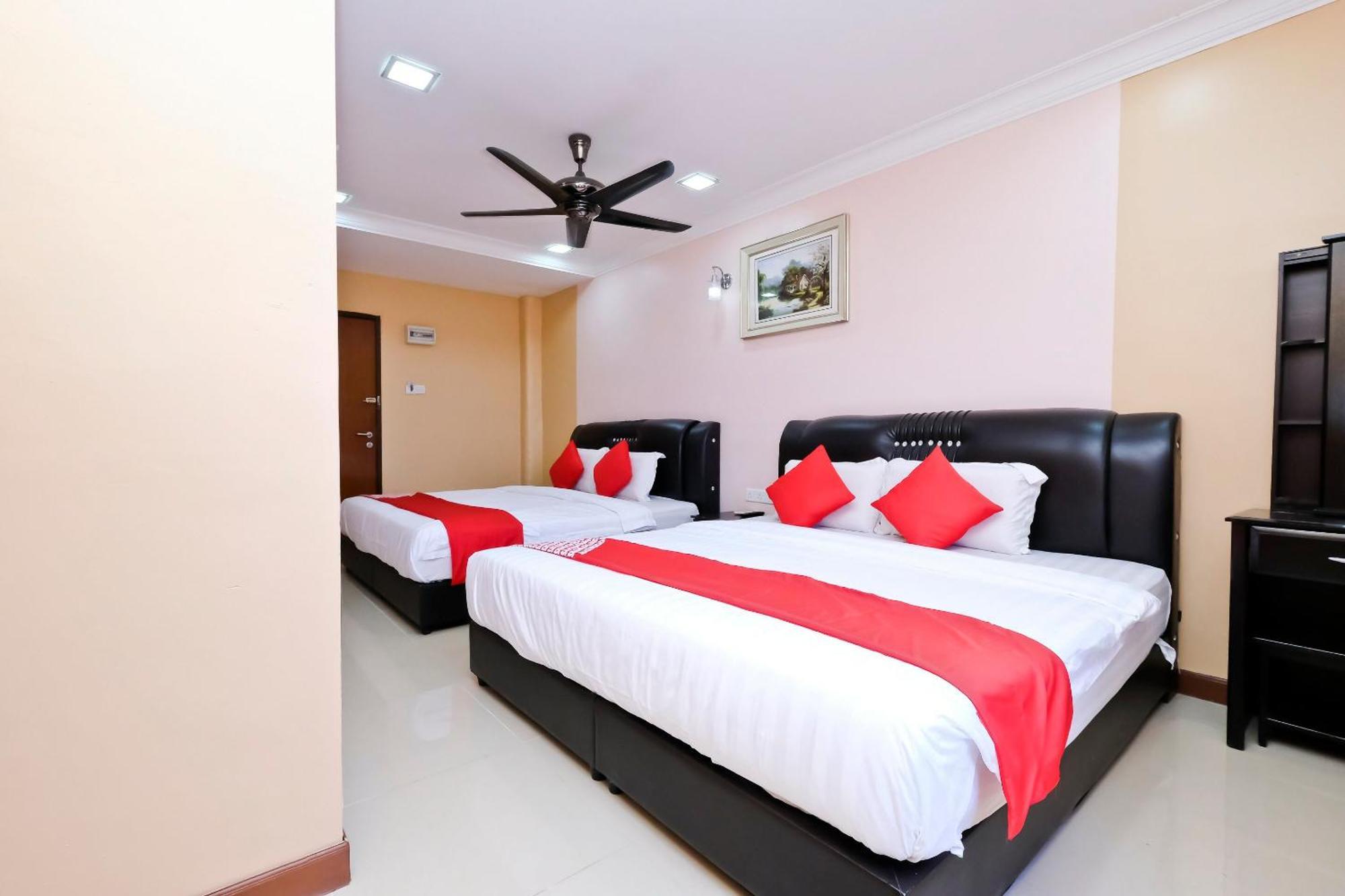 Oyo 714 Arina Hotel Bangi Dış mekan fotoğraf