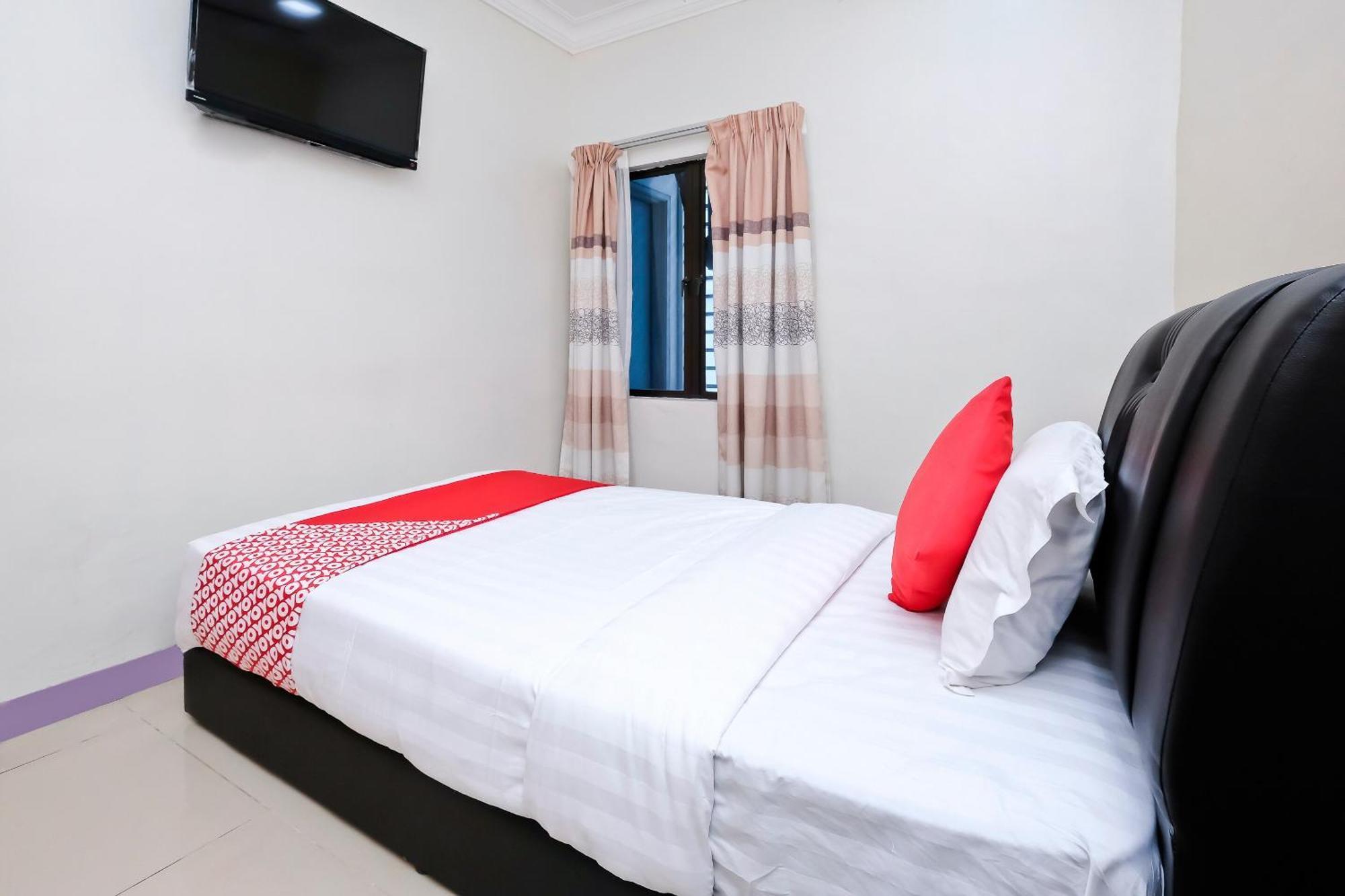 Oyo 714 Arina Hotel Bangi Dış mekan fotoğraf