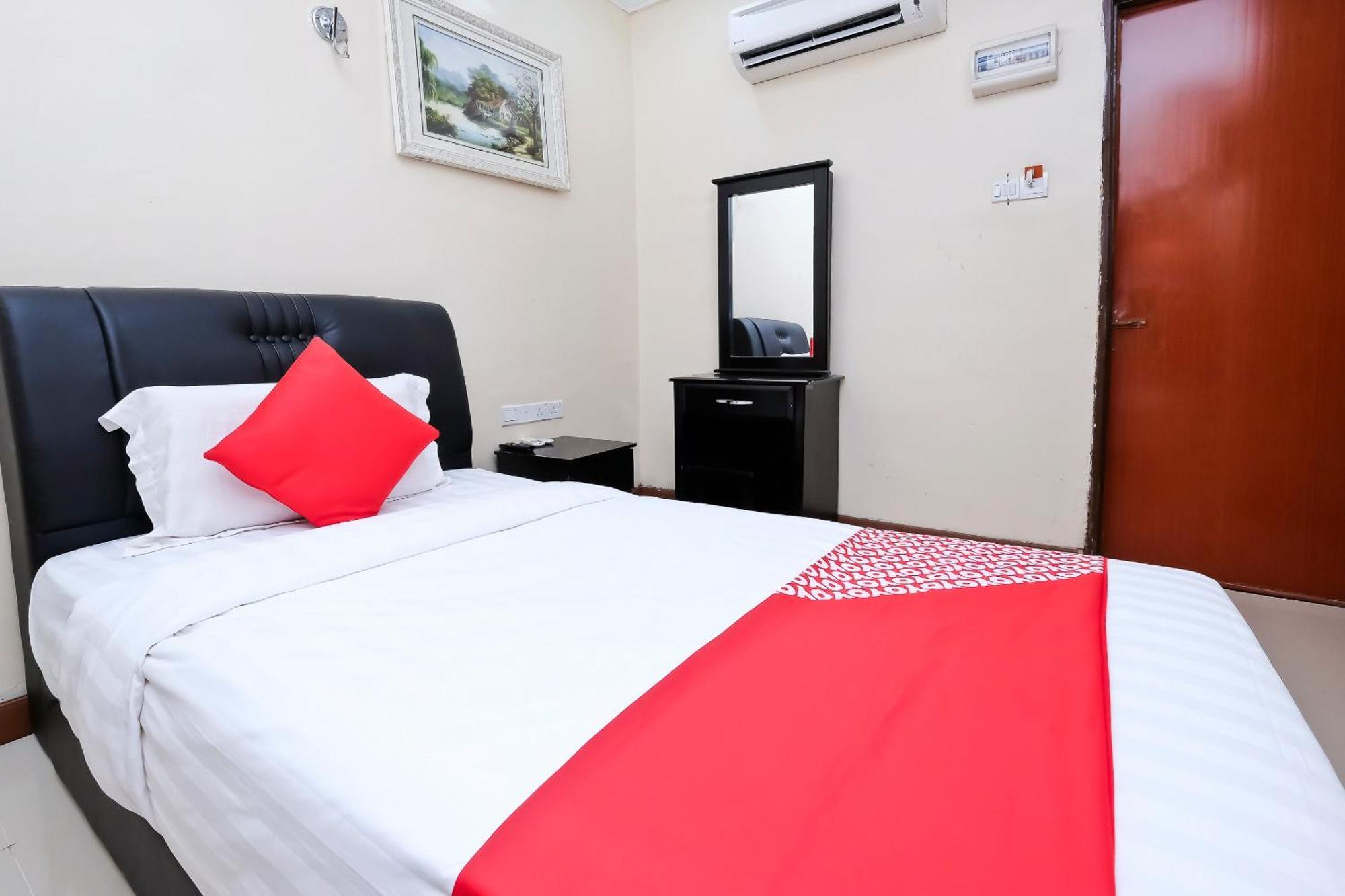 Oyo 714 Arina Hotel Bangi Dış mekan fotoğraf