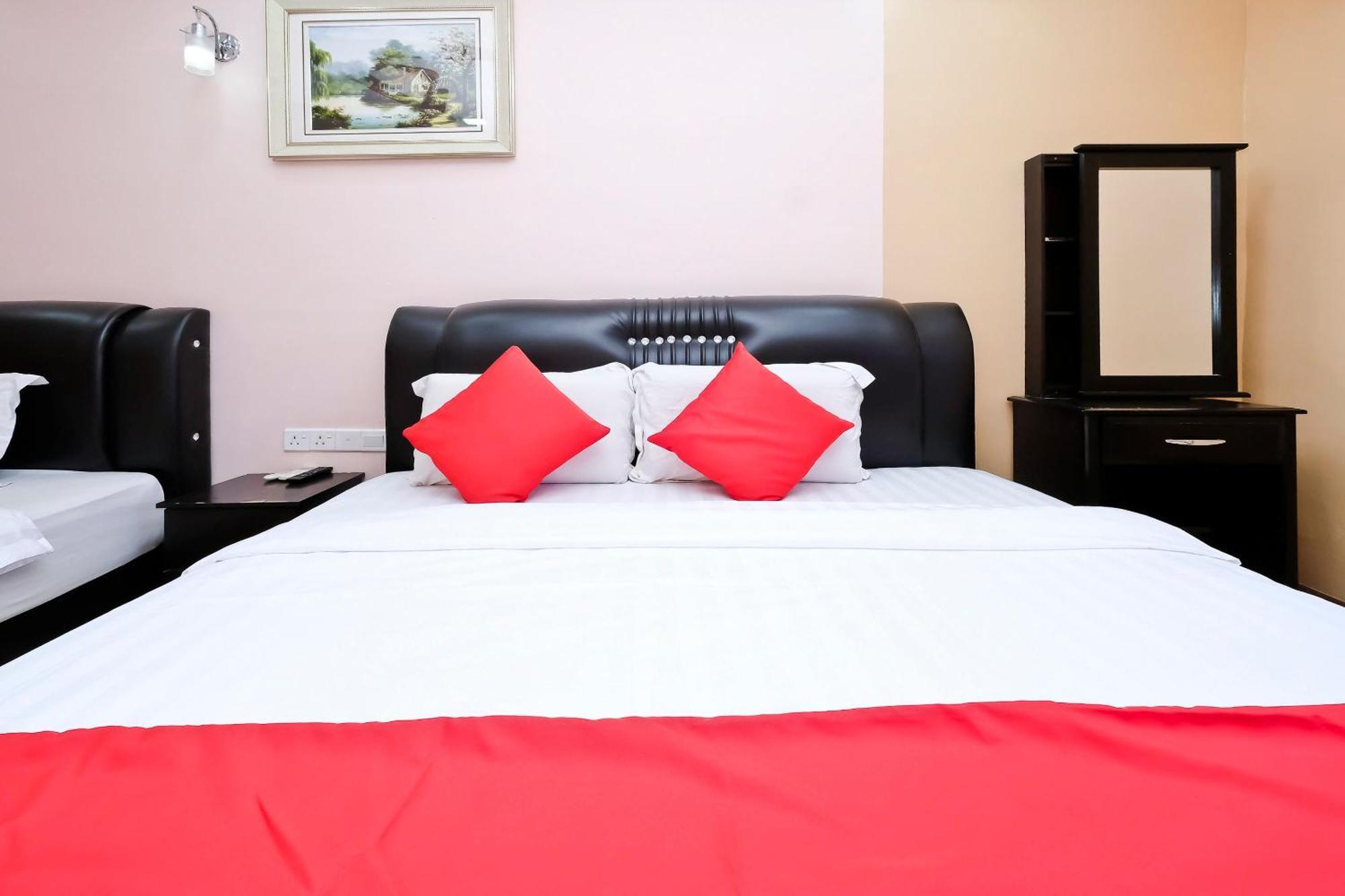 Oyo 714 Arina Hotel Bangi Dış mekan fotoğraf