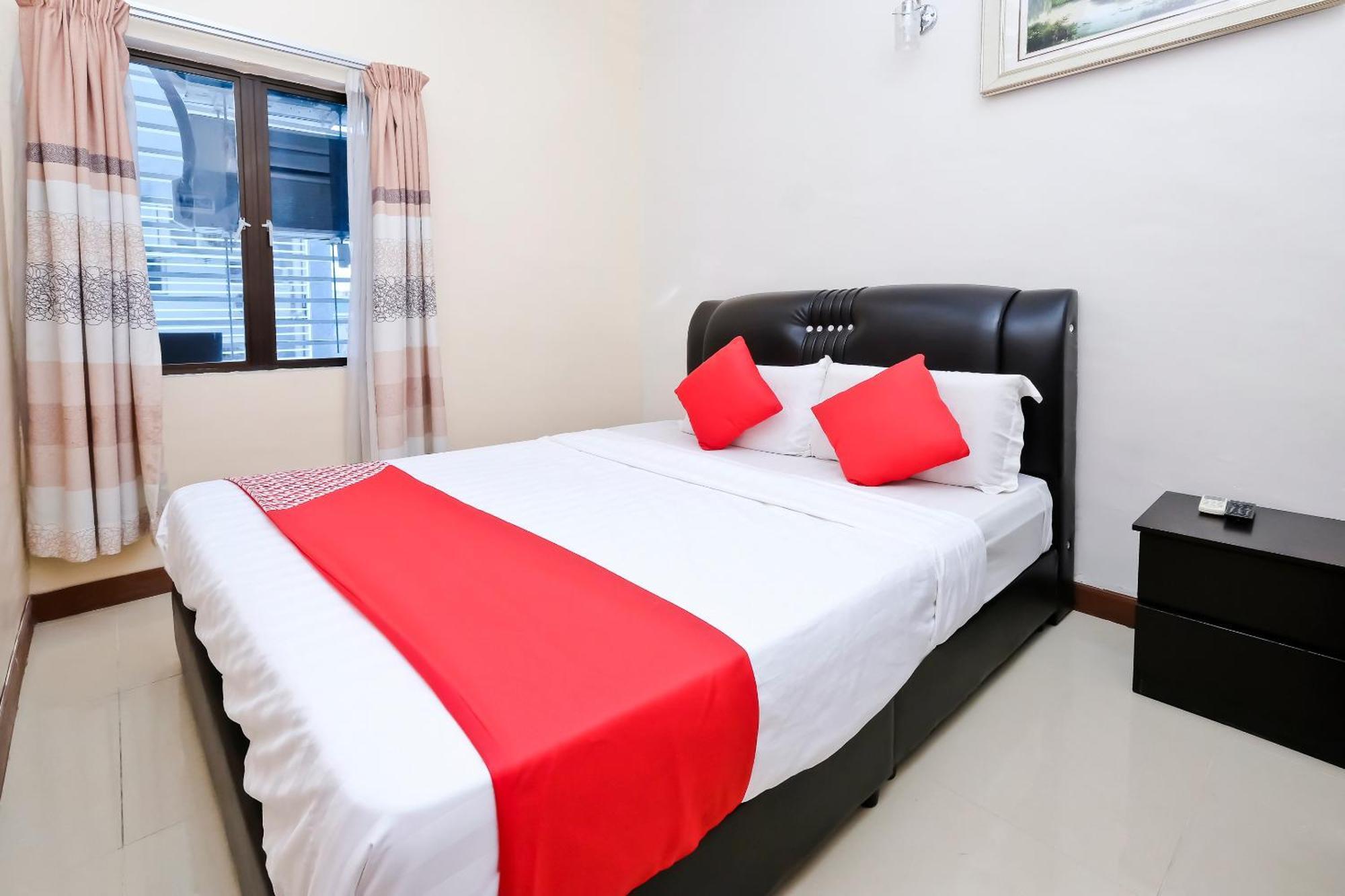 Oyo 714 Arina Hotel Bangi Dış mekan fotoğraf
