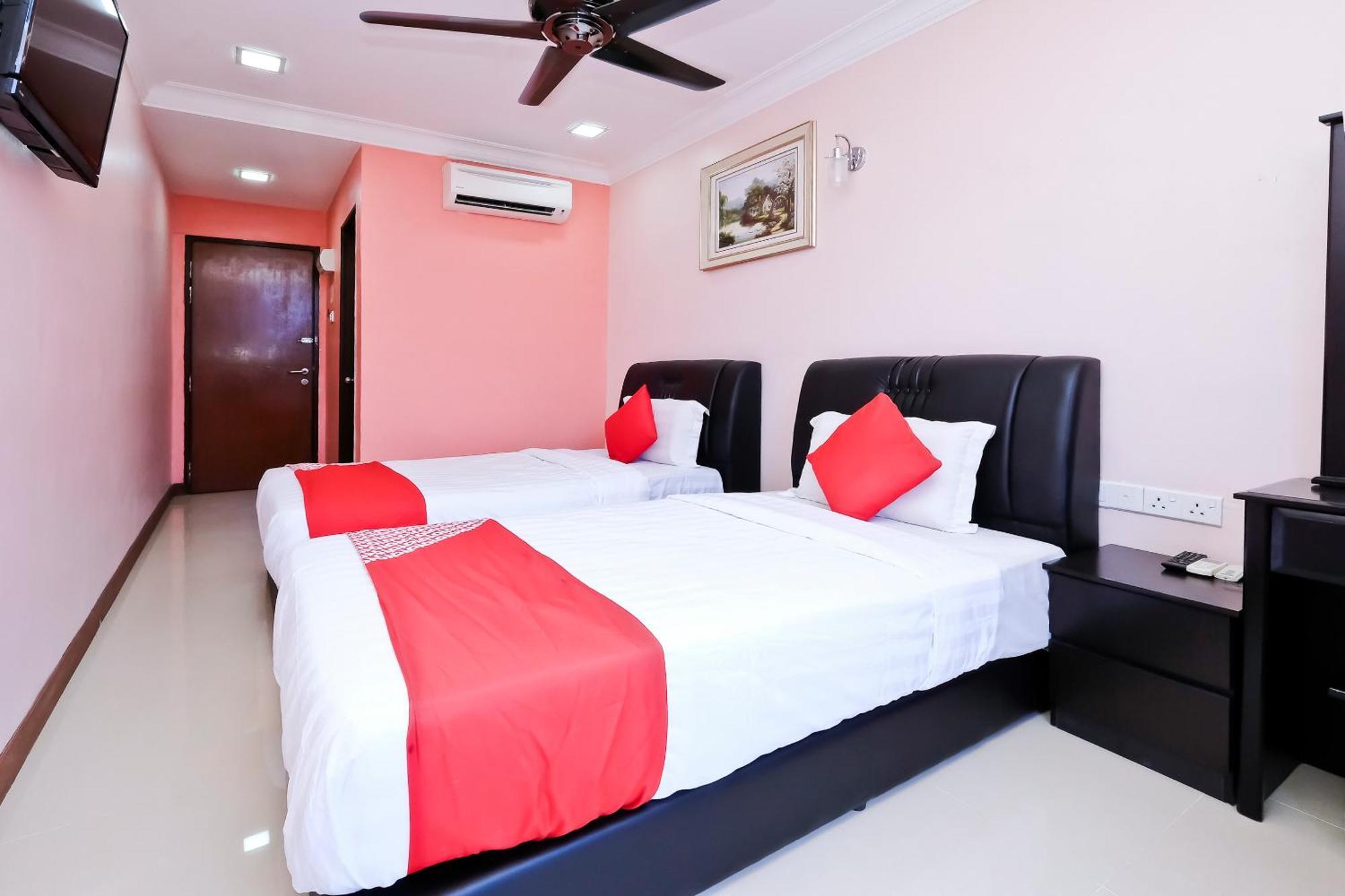 Oyo 714 Arina Hotel Bangi Dış mekan fotoğraf