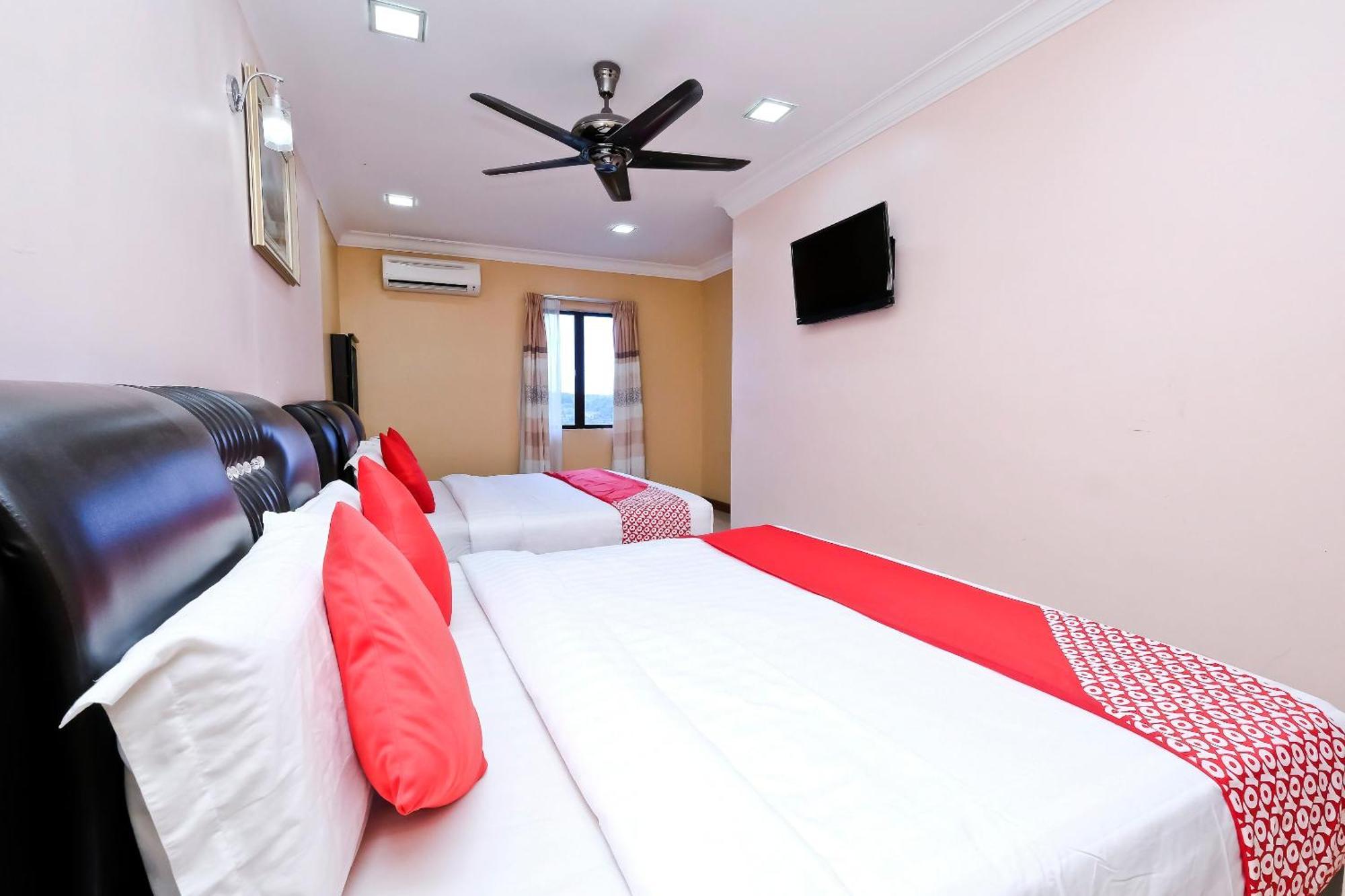 Oyo 714 Arina Hotel Bangi Dış mekan fotoğraf