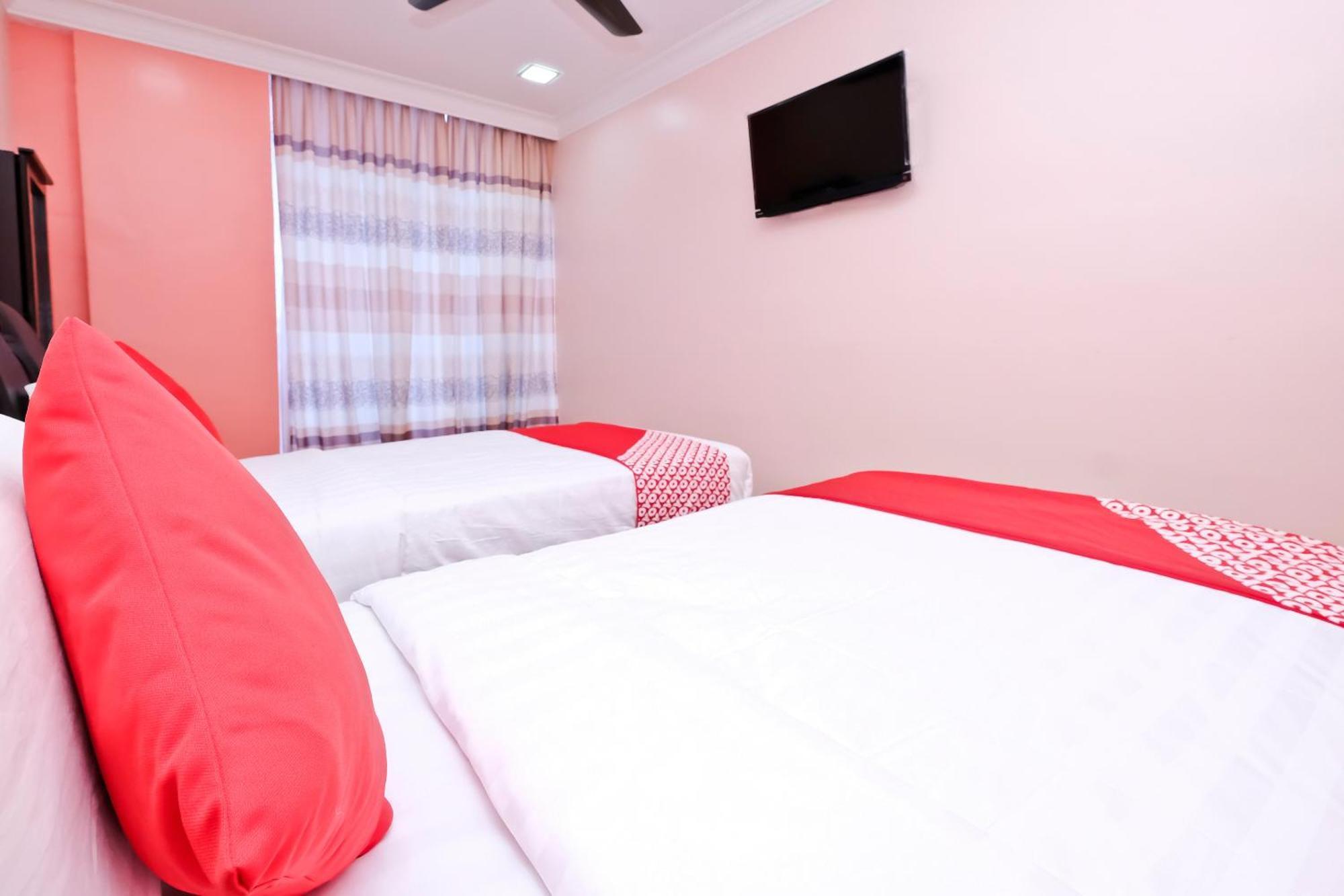 Oyo 714 Arina Hotel Bangi Dış mekan fotoğraf