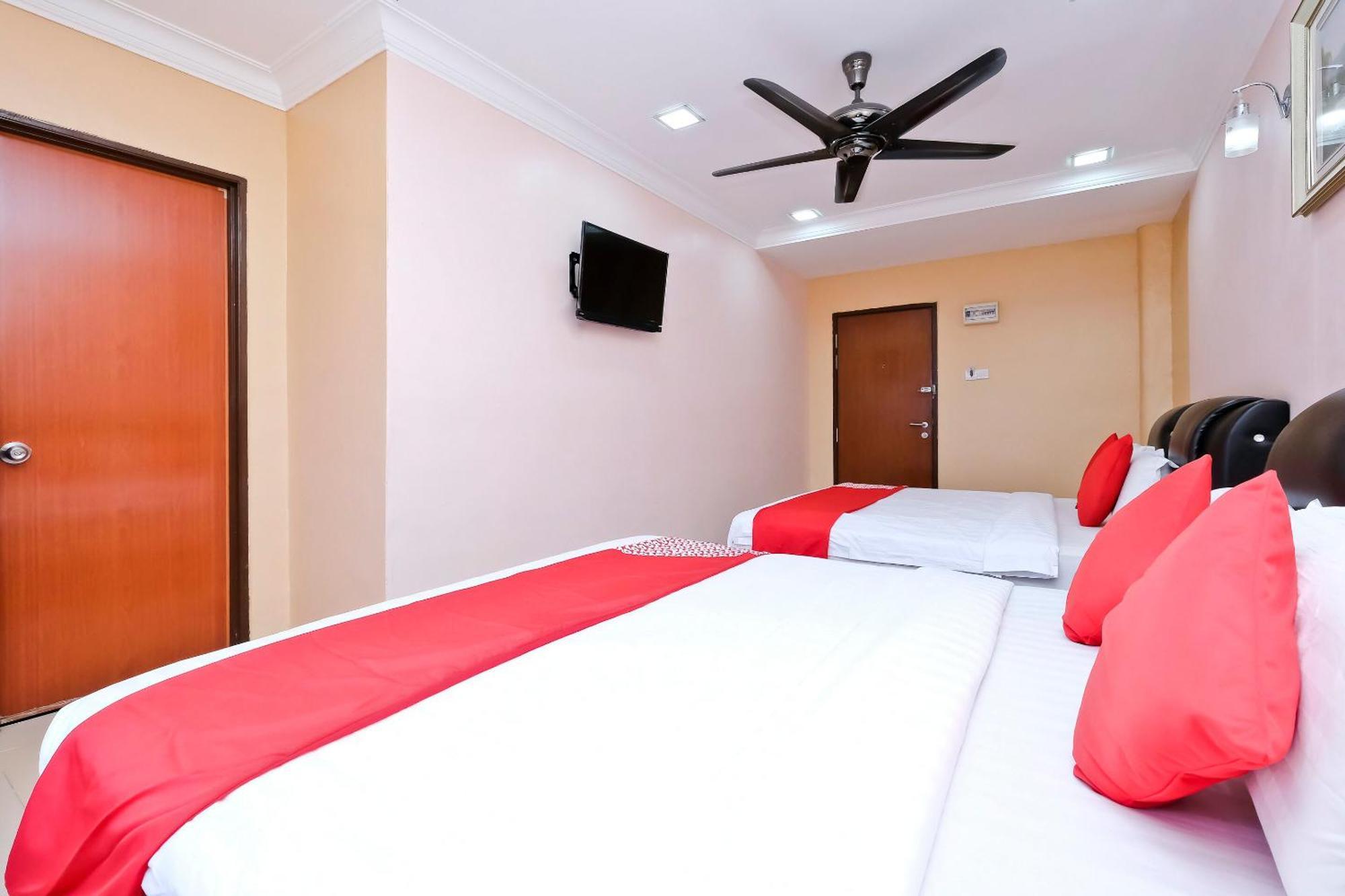 Oyo 714 Arina Hotel Bangi Dış mekan fotoğraf